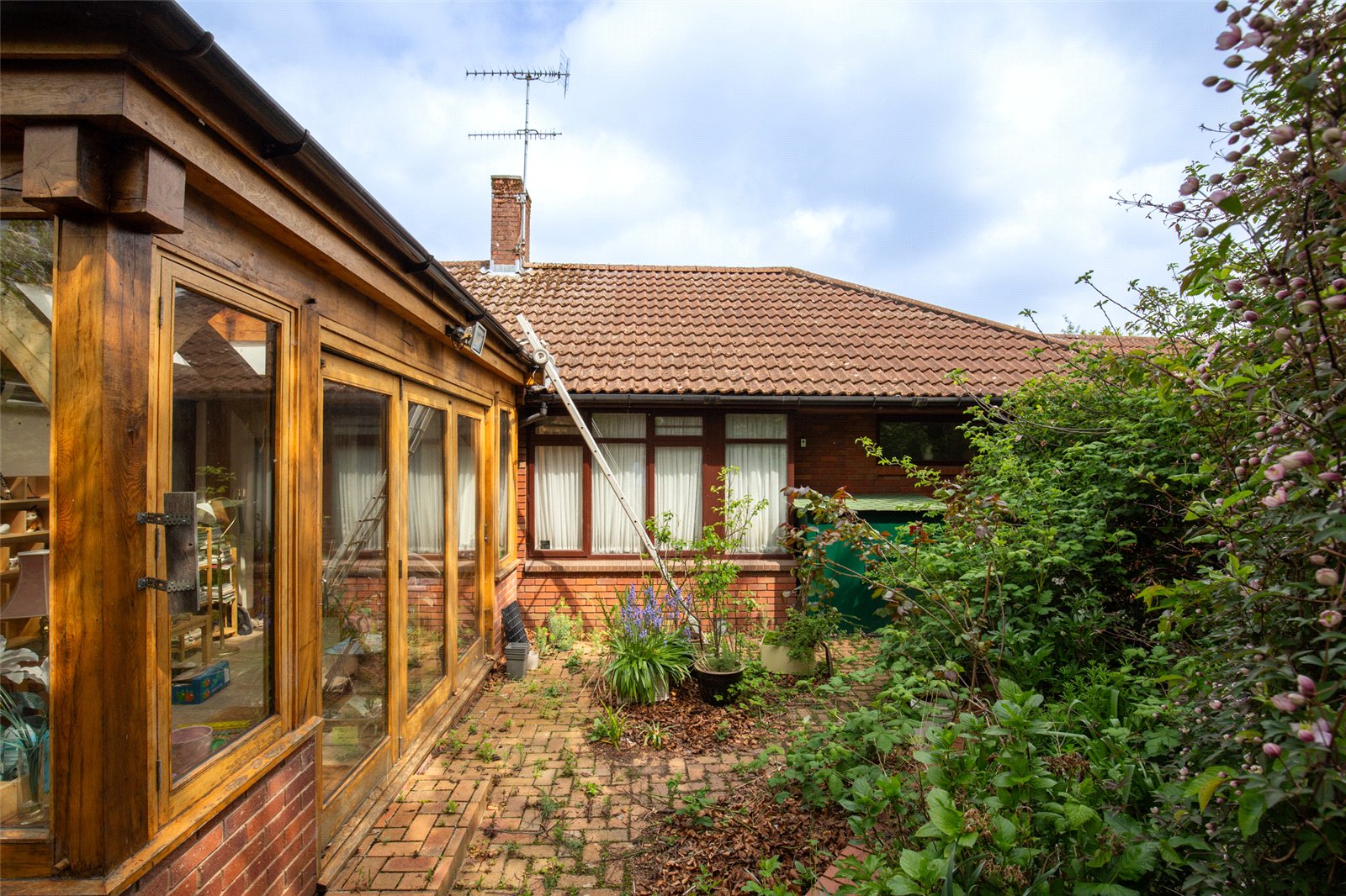 4 bedroom Bungalow for sale in Bristol