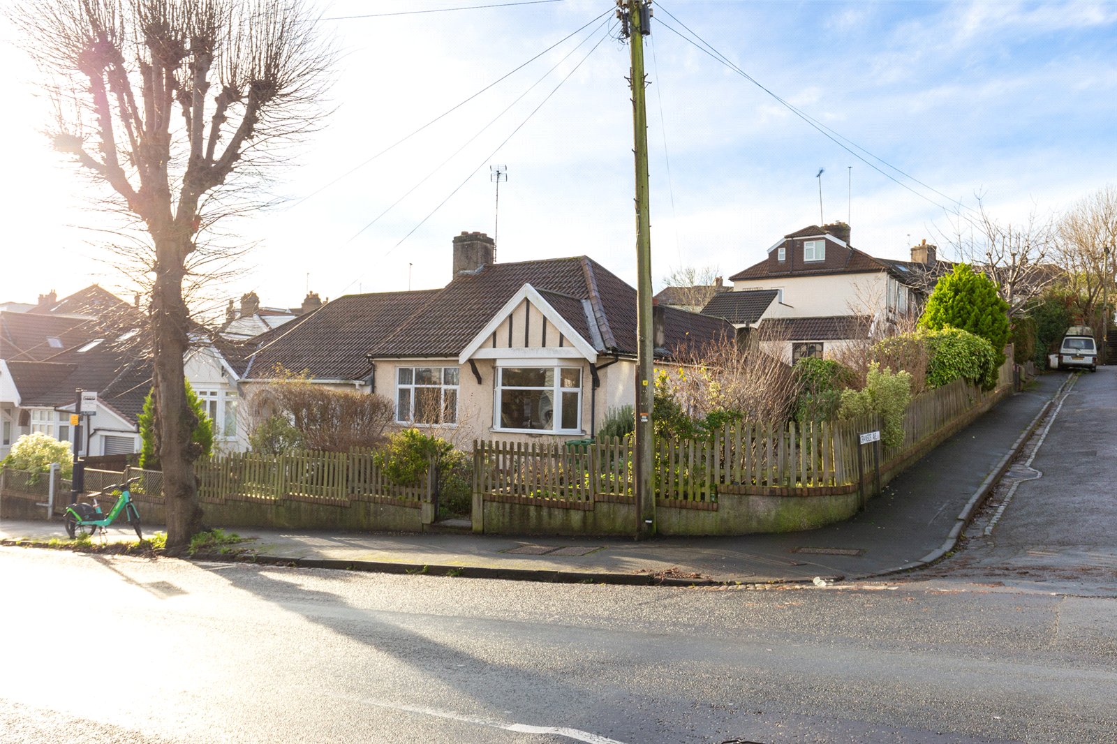 2 bedroom Bungalow for sale in Bristol