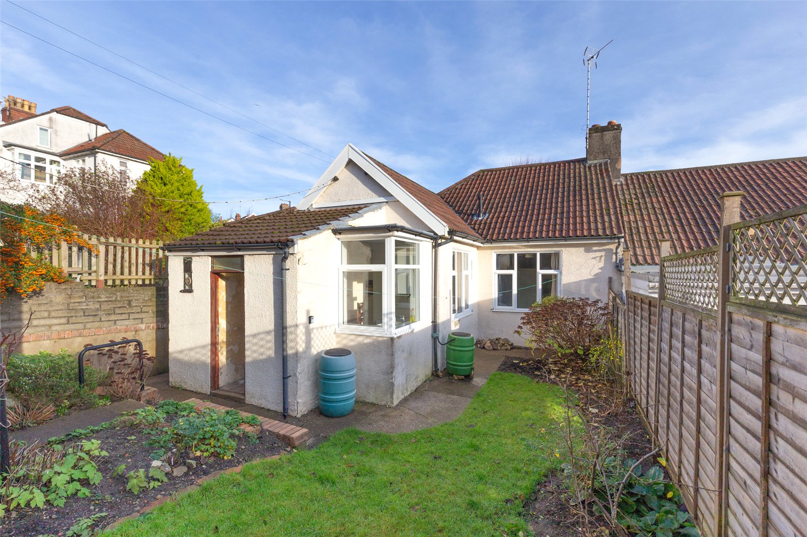 2 bedroom Bungalow for sale in Bristol