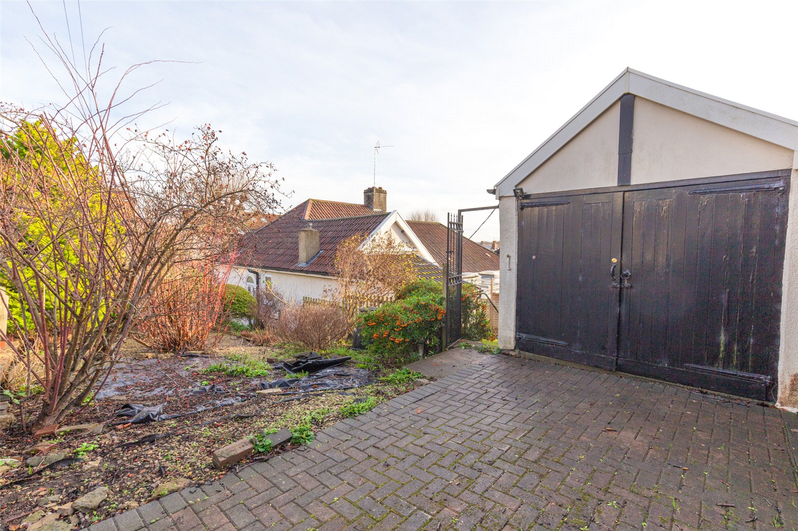 2 bedroom Bungalow for sale in Bristol