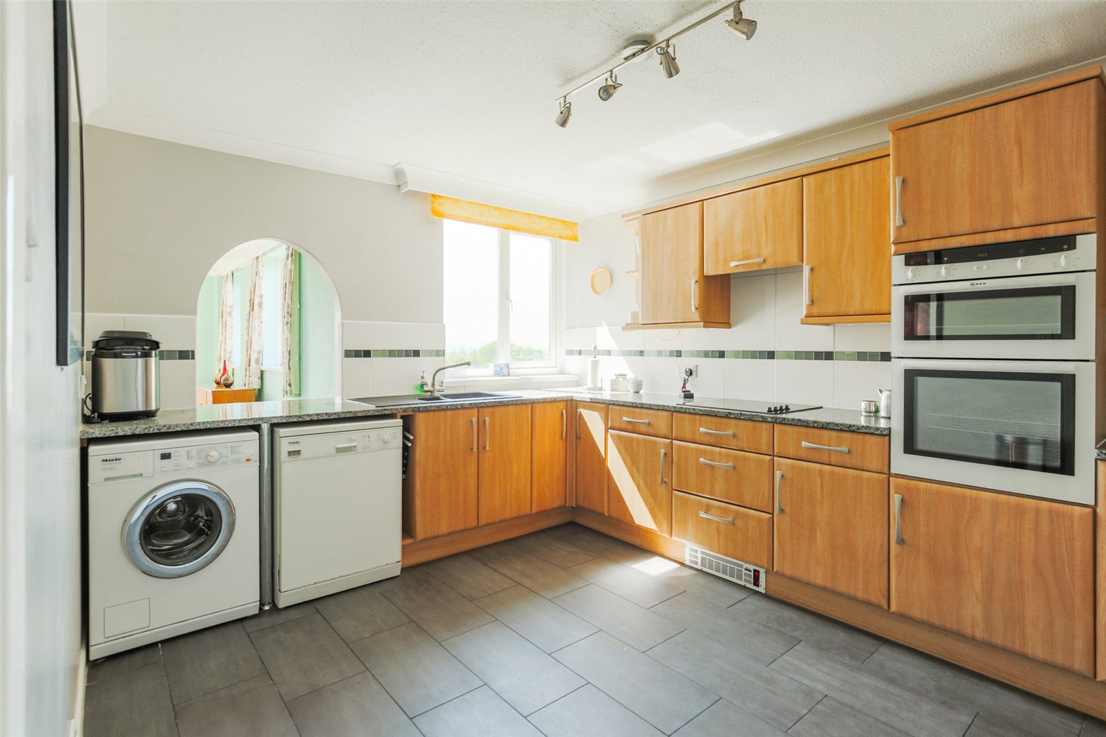 3 bedroom Flat for sale in Bristol