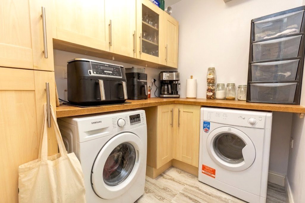 4 bedroom House for sale in Bristol