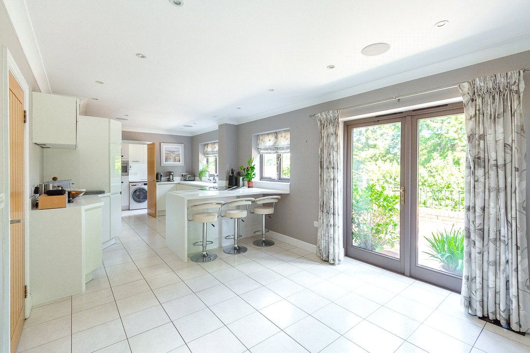 6 bedroom House for sale in Bristol