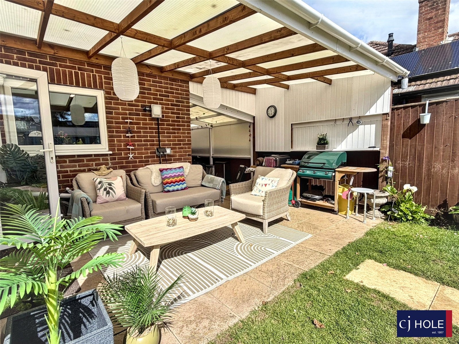3 bedroom House for sale in Hucclecote, Gloucester