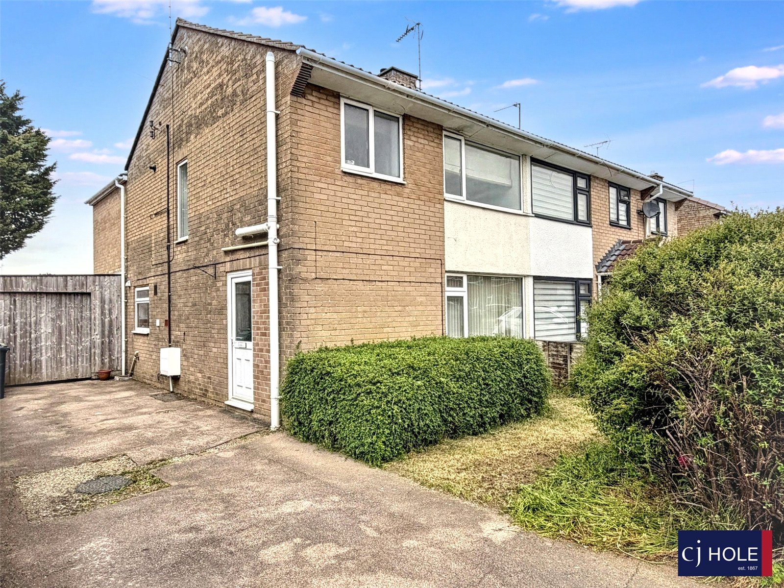 3 bedroom House for sale in Hucclecote, Gloucester