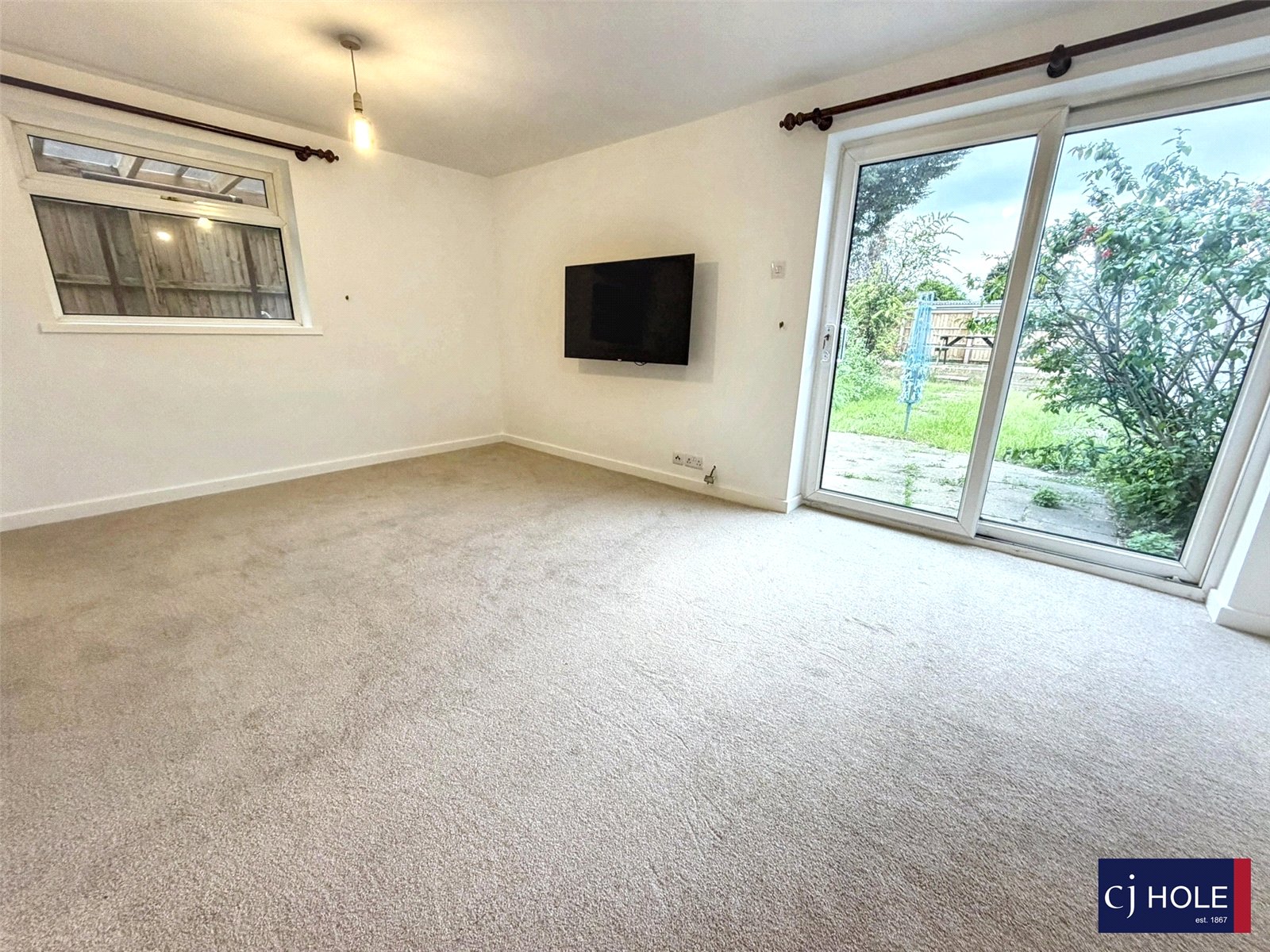 3 bedroom House for sale in Hucclecote, Gloucester