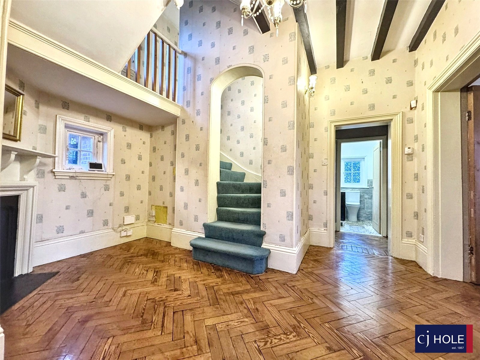 6 bedroom House for sale in Barnwood, Gloucester