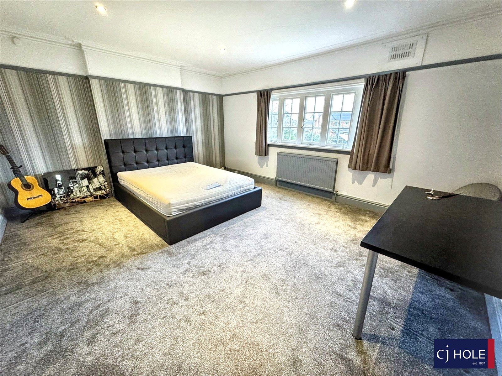 6 bedroom House for sale in Barnwood, Gloucester