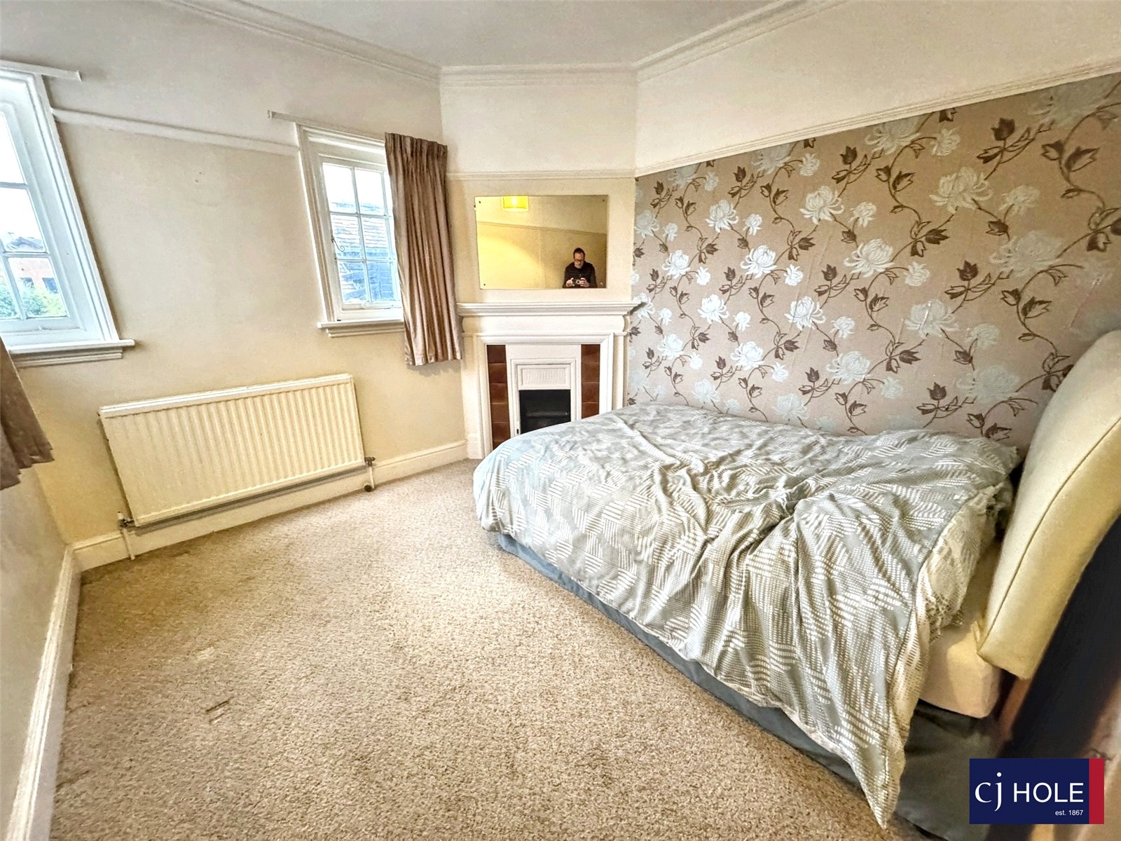 6 bedroom House for sale in Barnwood, Gloucester