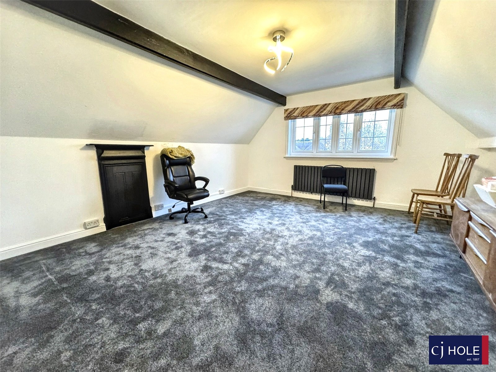 6 bedroom House for sale in Barnwood, Gloucester