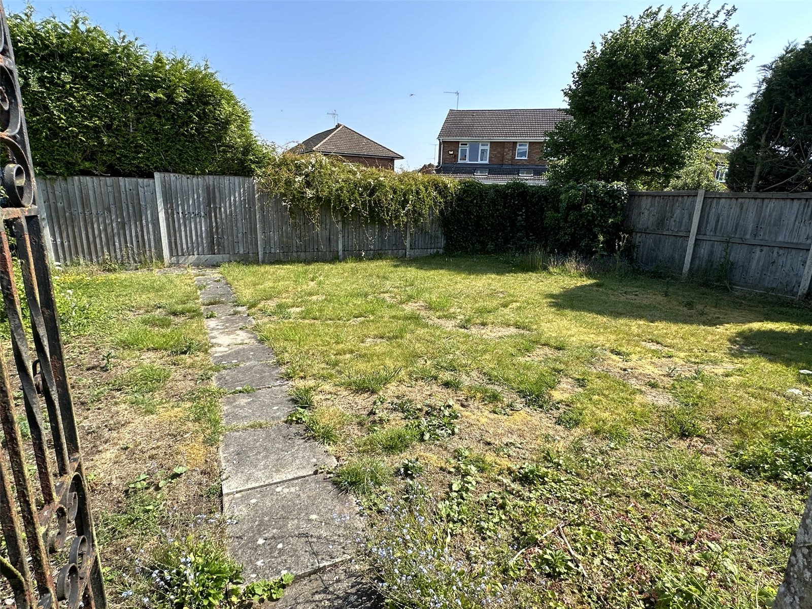 6 bedroom House for sale in Barnwood, Gloucester