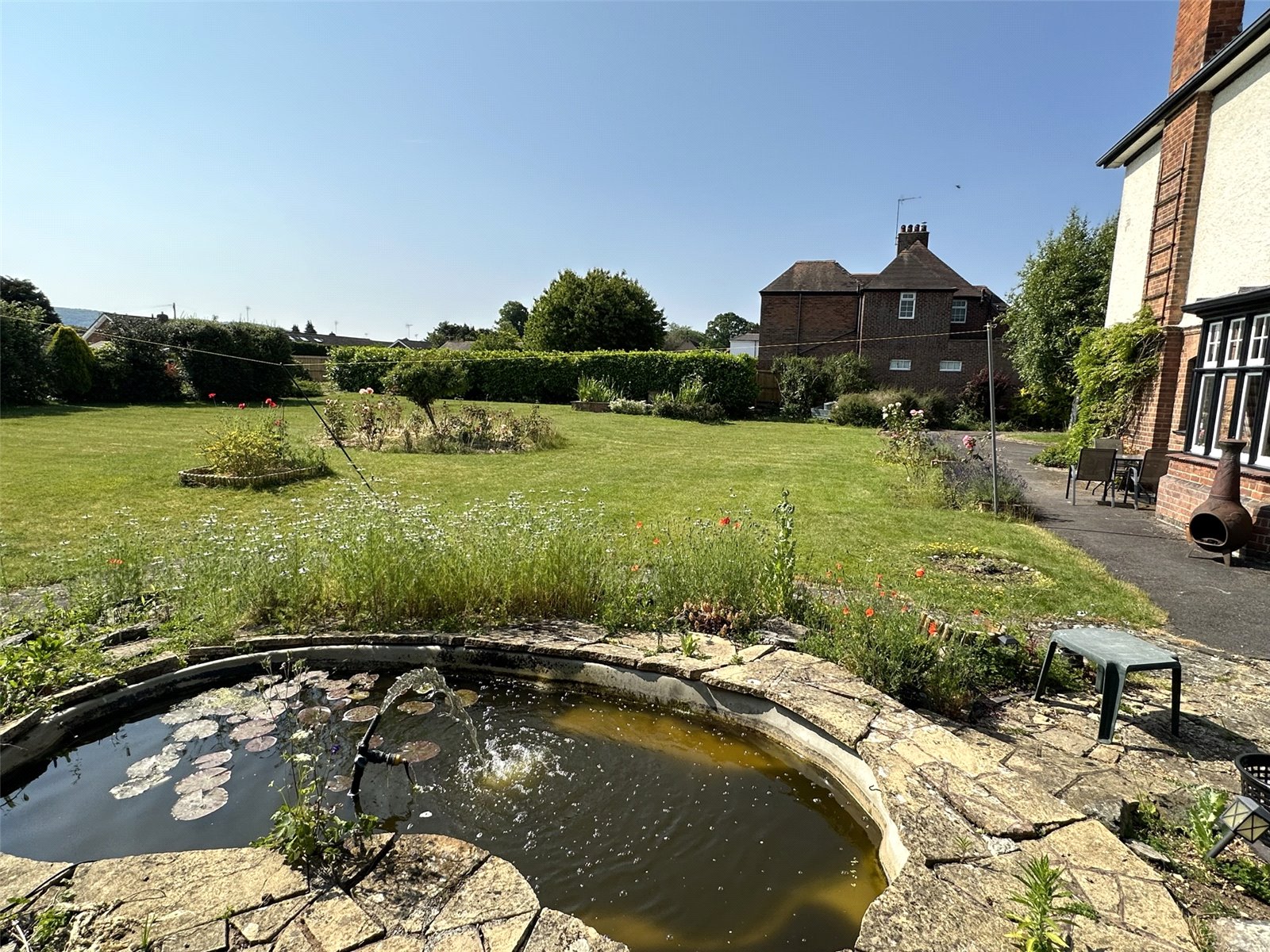 6 bedroom House for sale in Barnwood, Gloucester