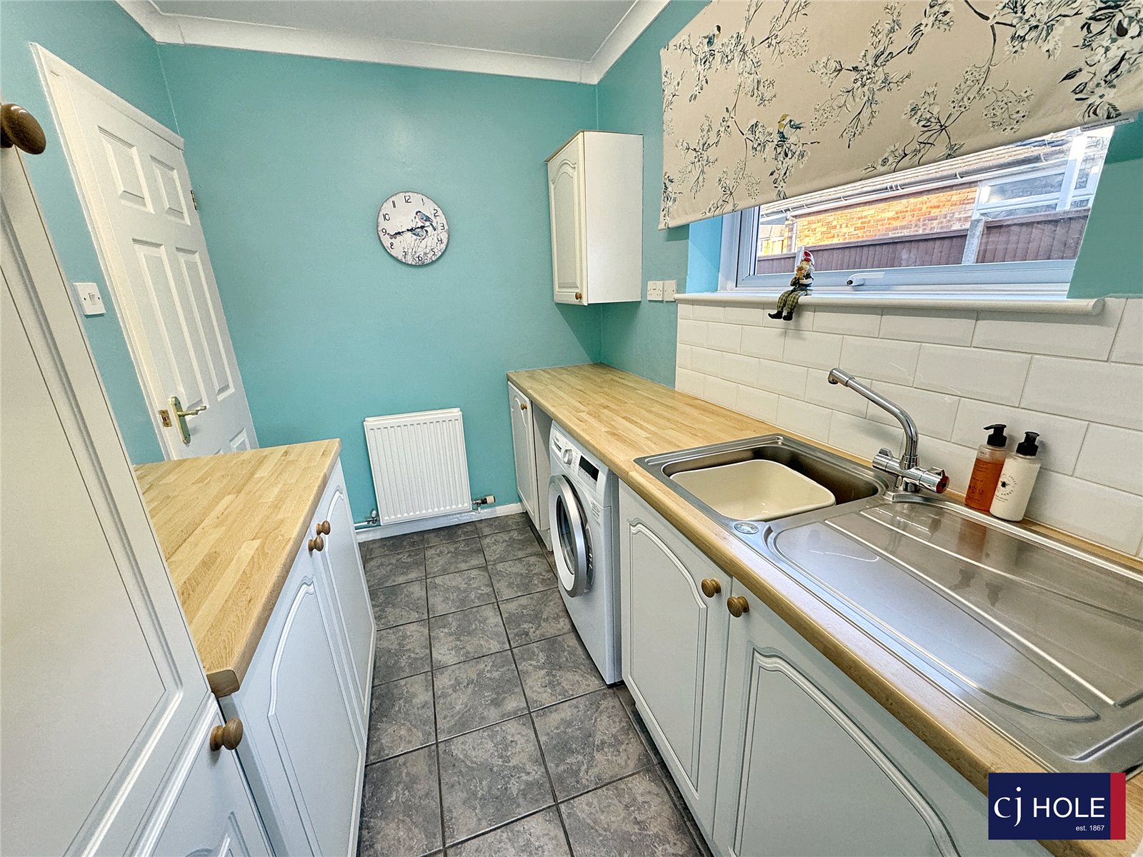3 bedroom Bungalow for sale in Hucclecote, Gloucester
