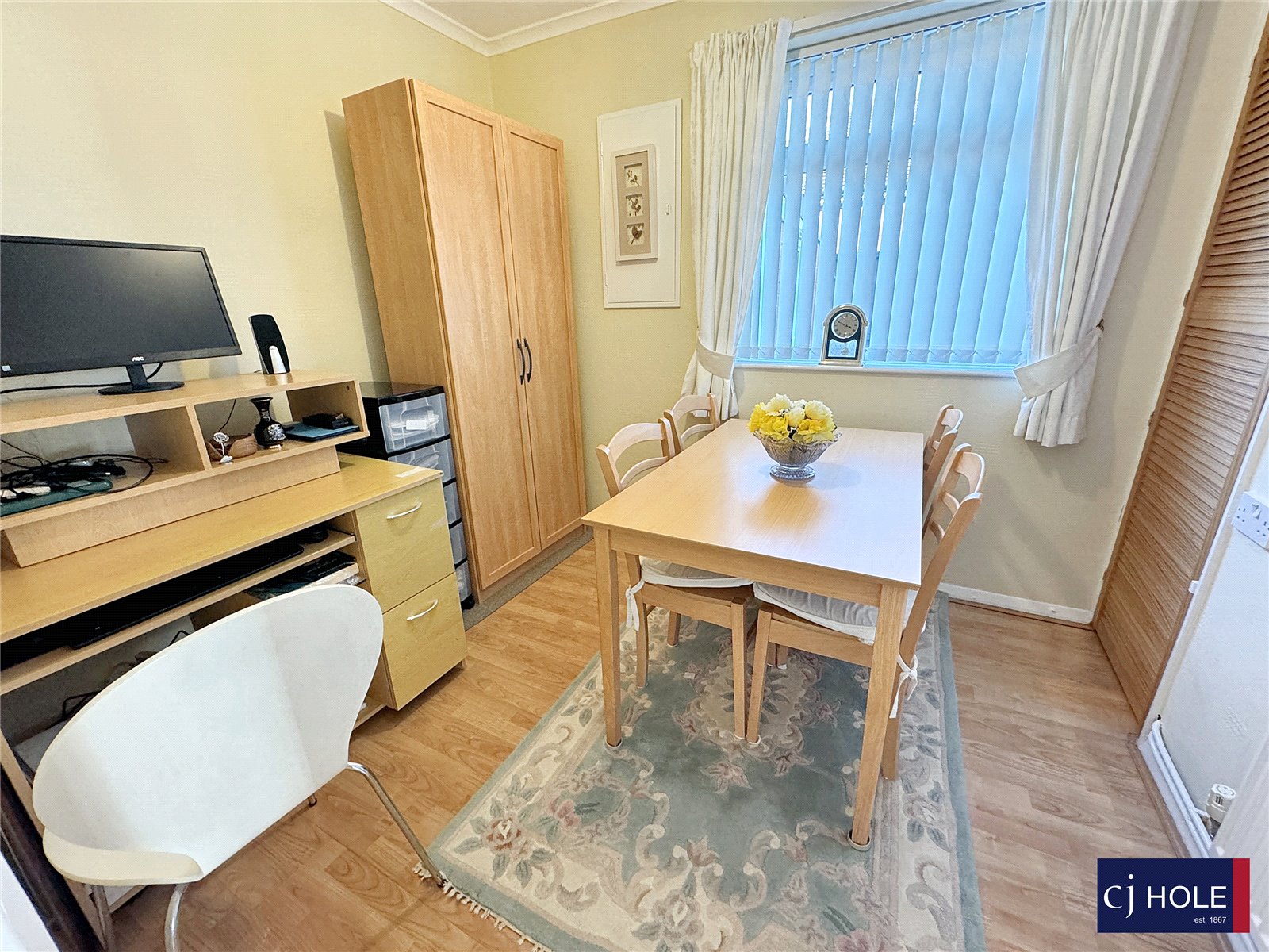 3 bedroom Bungalow for sale in Hucclecote, Gloucester