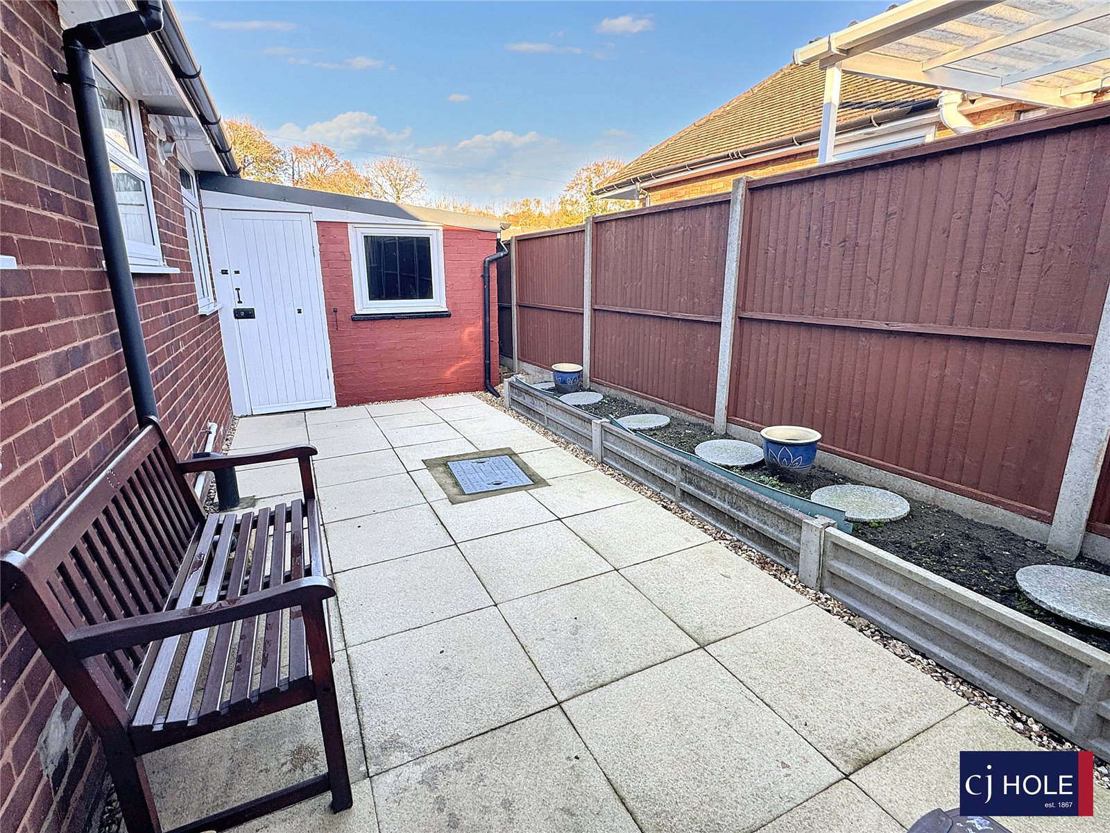 3 bedroom Bungalow for sale in Hucclecote, Gloucester