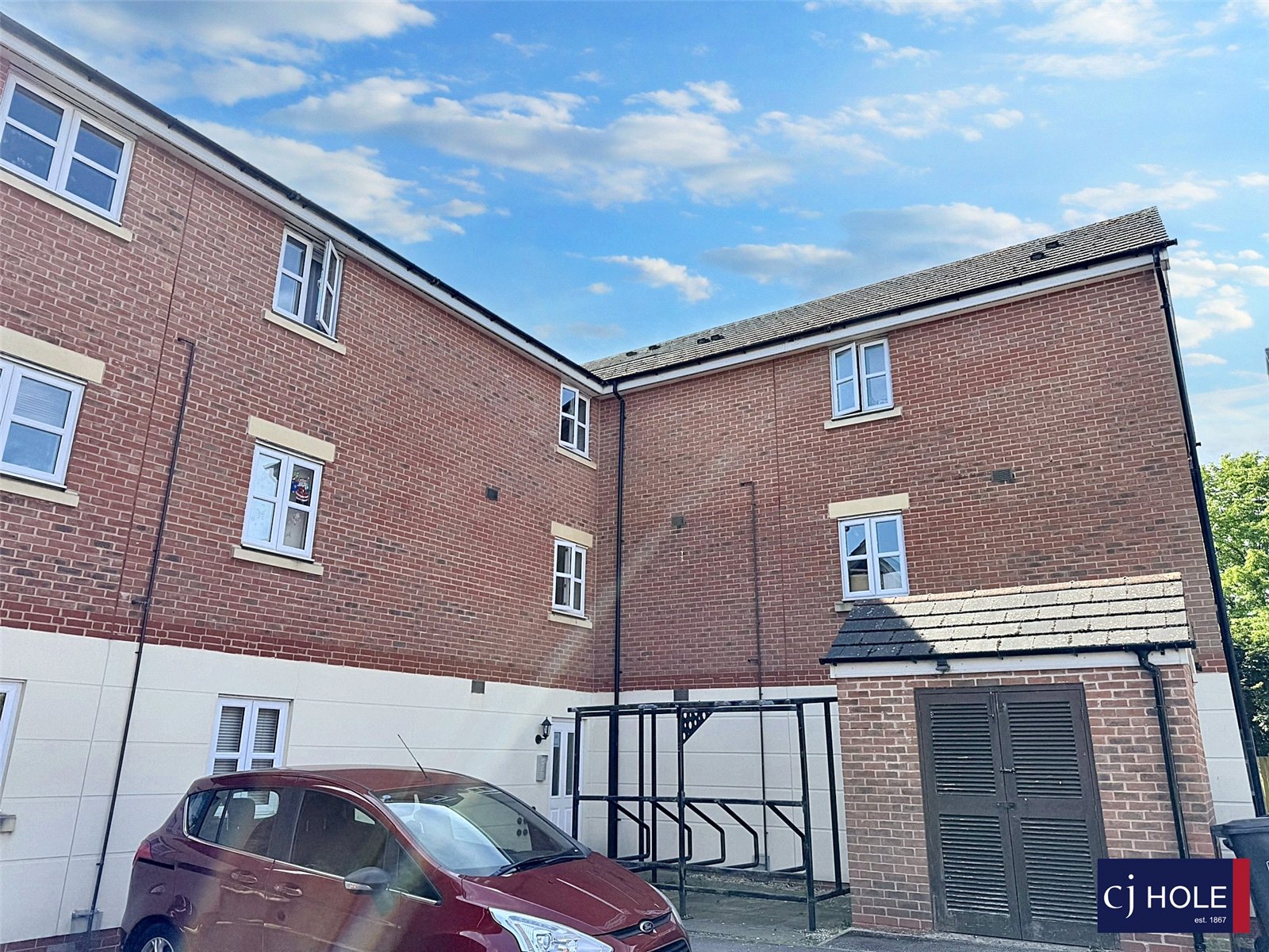 2 bedroom Flat for sale in Gloucester