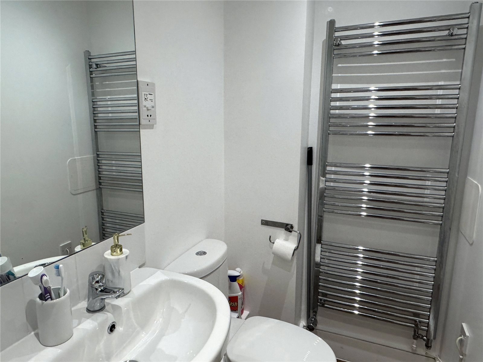 1 bedroom Flat to let in Gloucester
