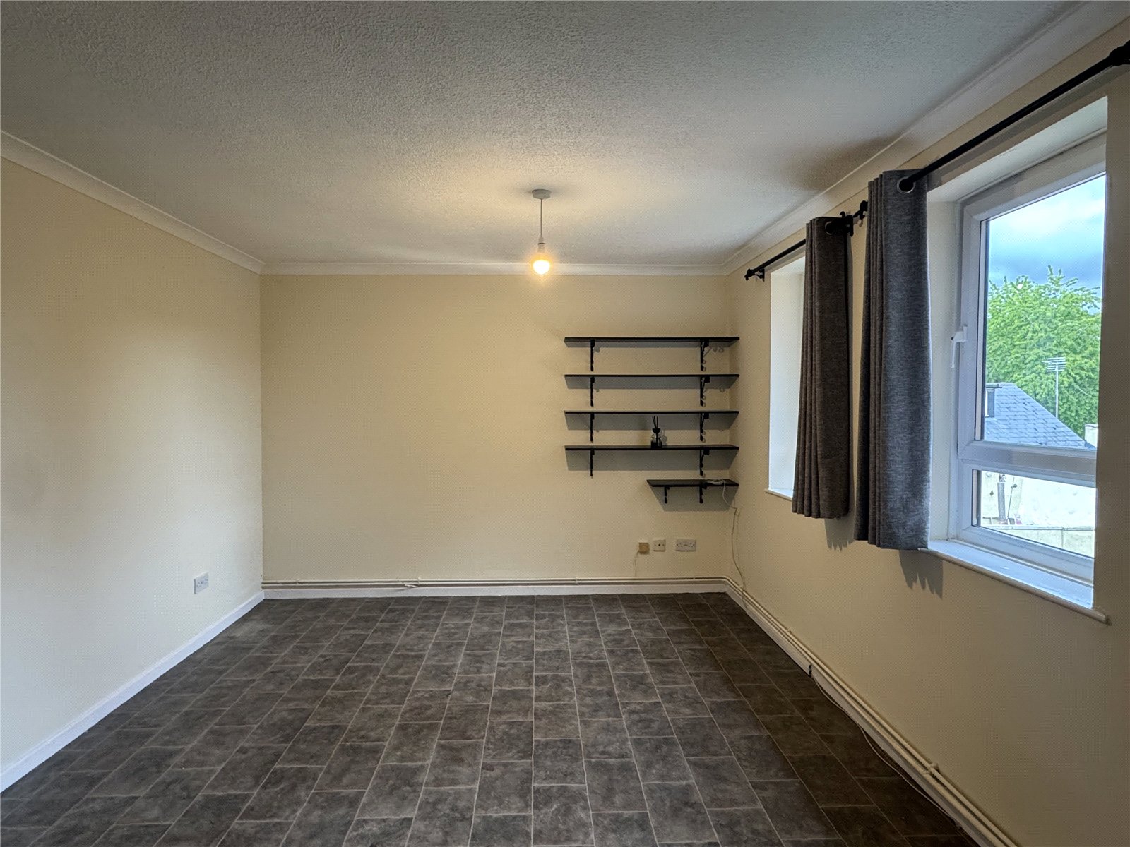 1 bedroom Flat to let in London Road, Gloucester