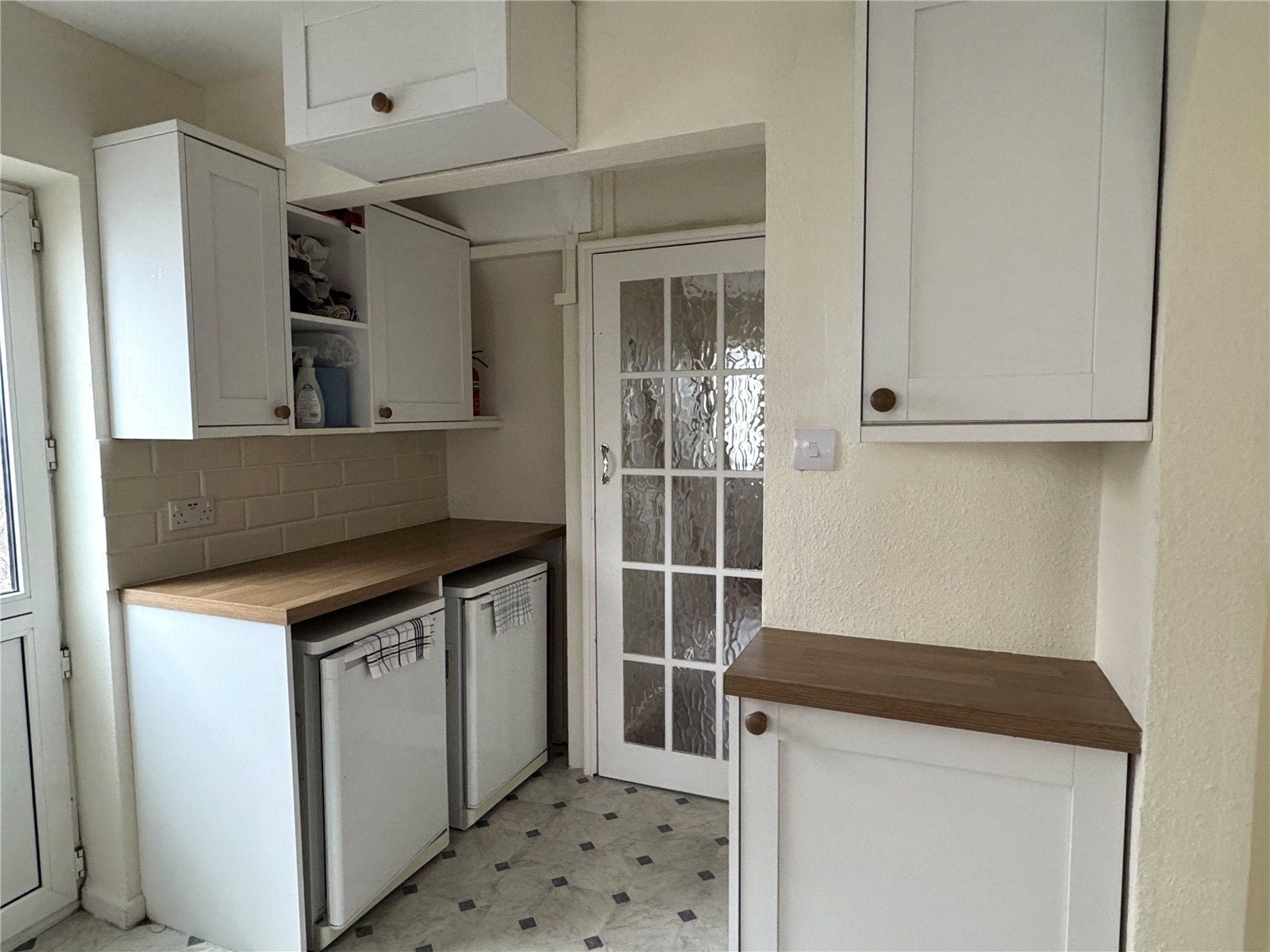 2 bedroom House to let in Hempsted, Gloucester