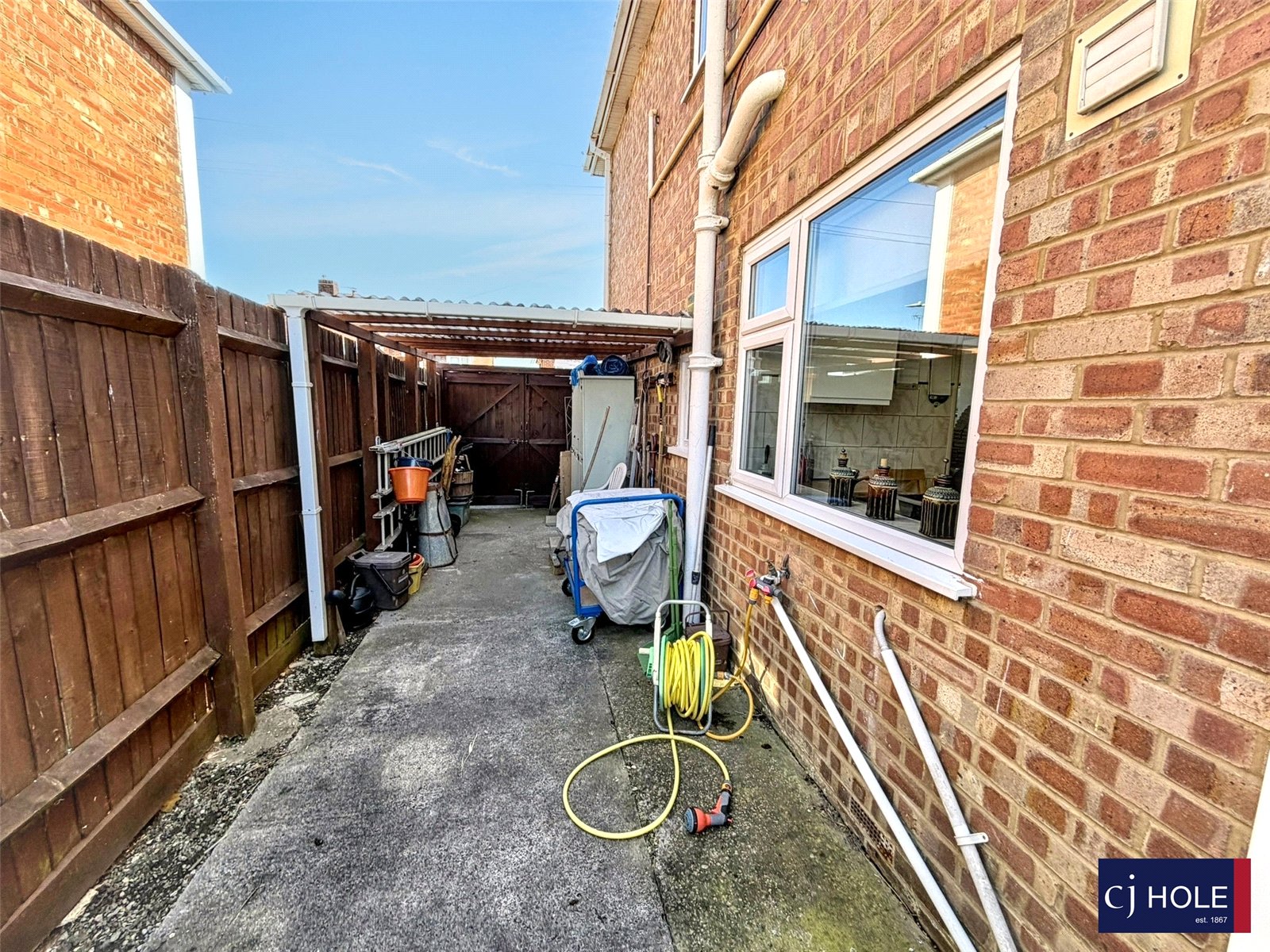 3 bedroom House for sale in Hucclecote