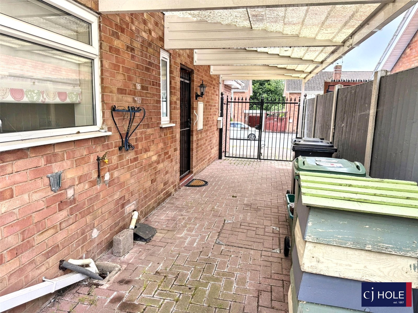 2 bedroom Bungalow for sale in Tuffley, Gloucester