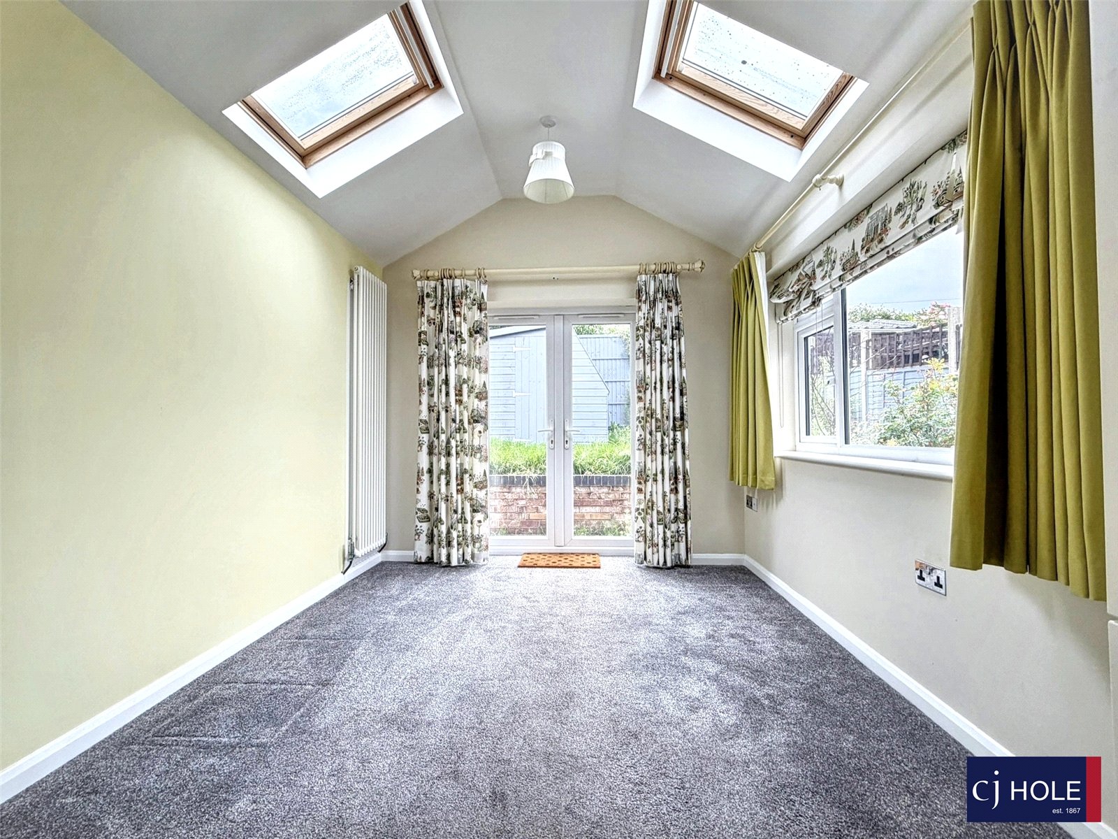 2 bedroom Bungalow for sale in Tuffley, Gloucester