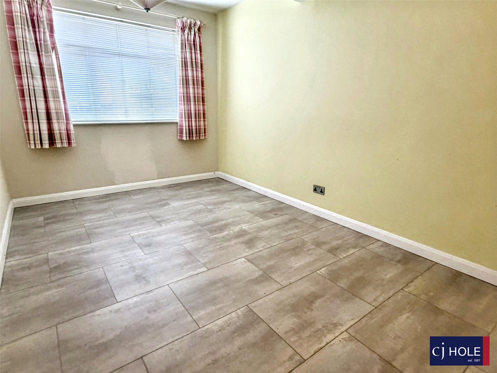 2 bedroom Bungalow for sale in Tuffley, Gloucester