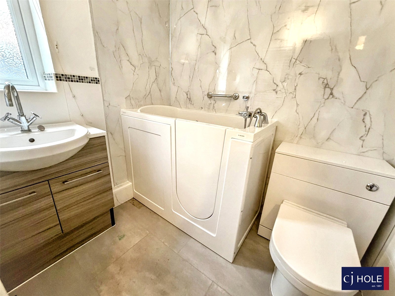 2 bedroom Bungalow for sale in Tuffley, Gloucester