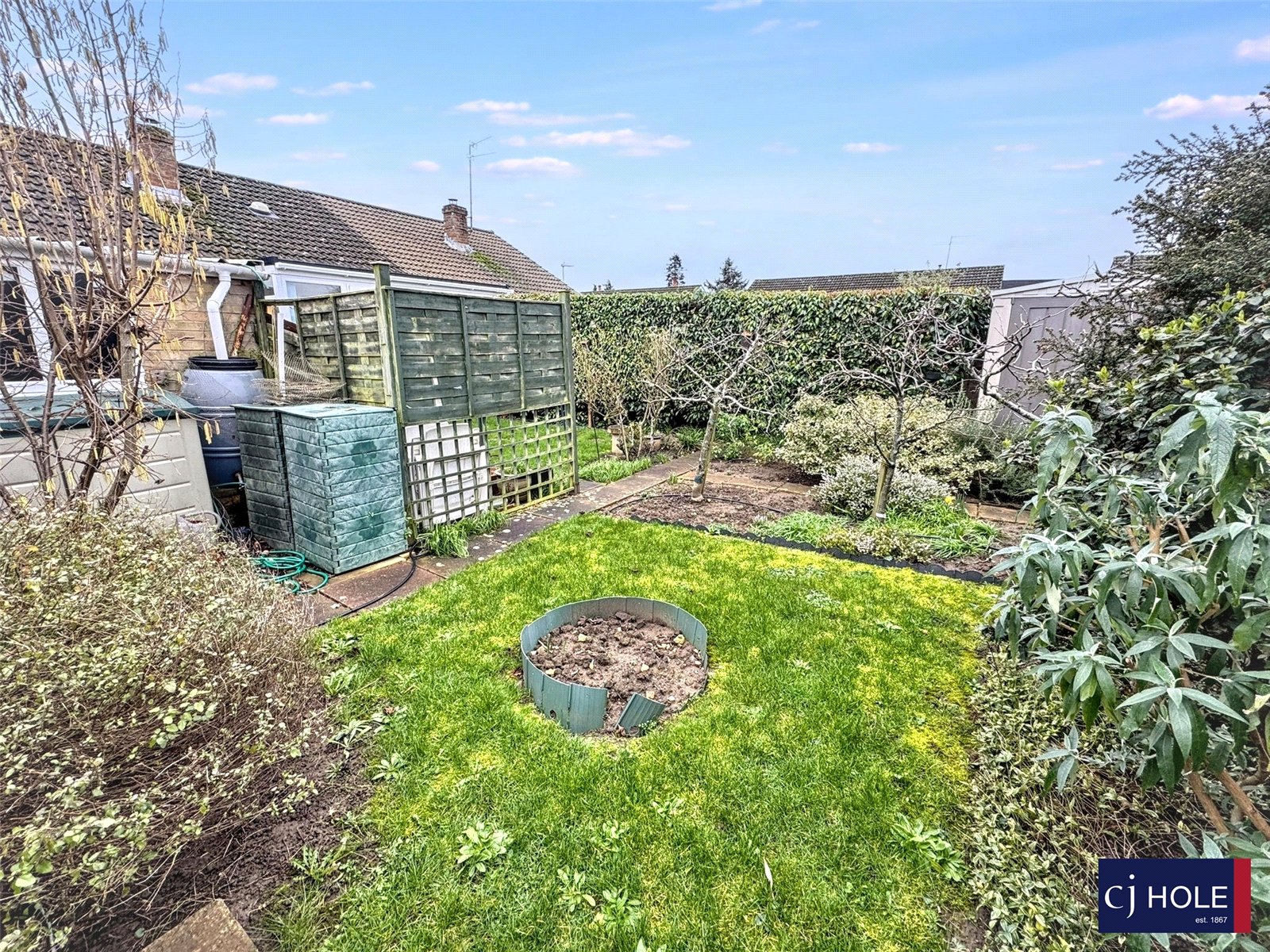 2 bedroom Bungalow for sale in Hucclecote, Gloucester