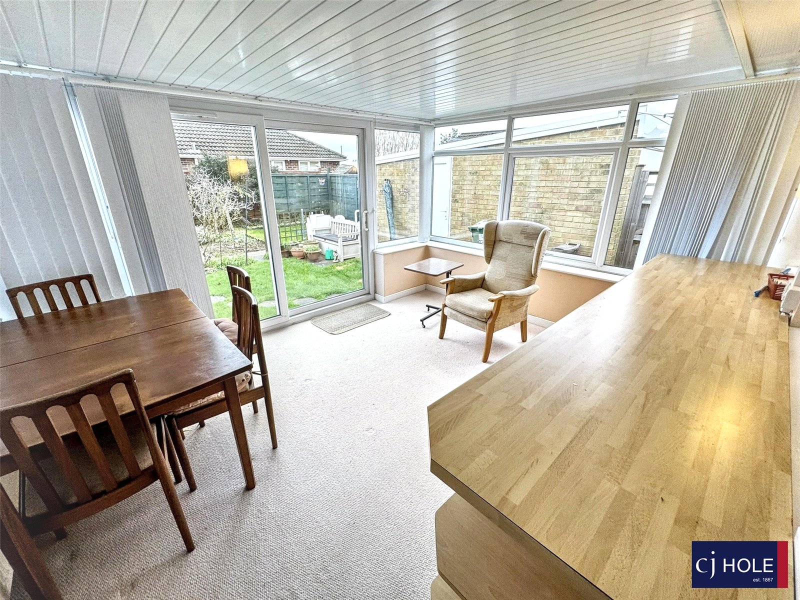2 bedroom Bungalow for sale in Hucclecote, Gloucester
