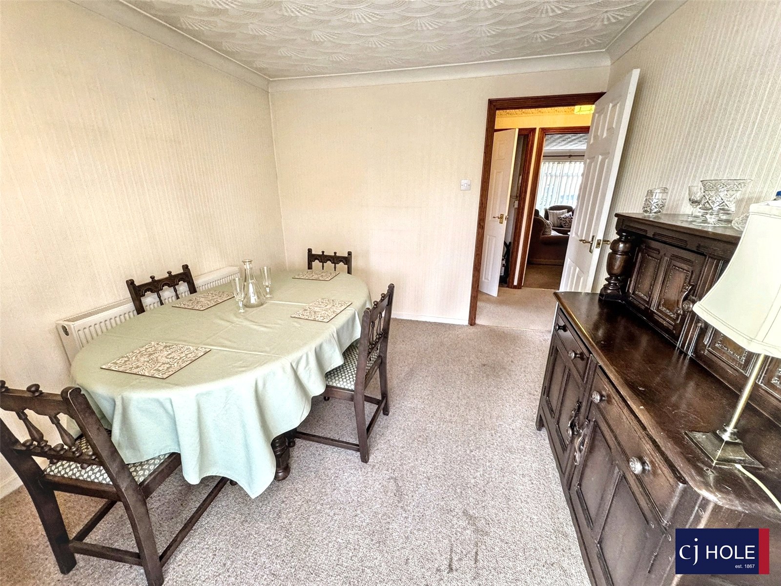 2 bedroom Bungalow for sale in Hucclecote, Gloucester