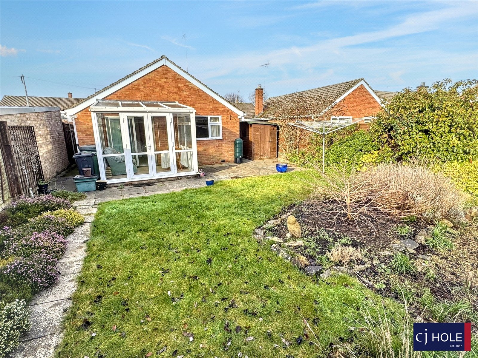 2 bedroom Bungalow for sale in Hucclecote, Gloucester