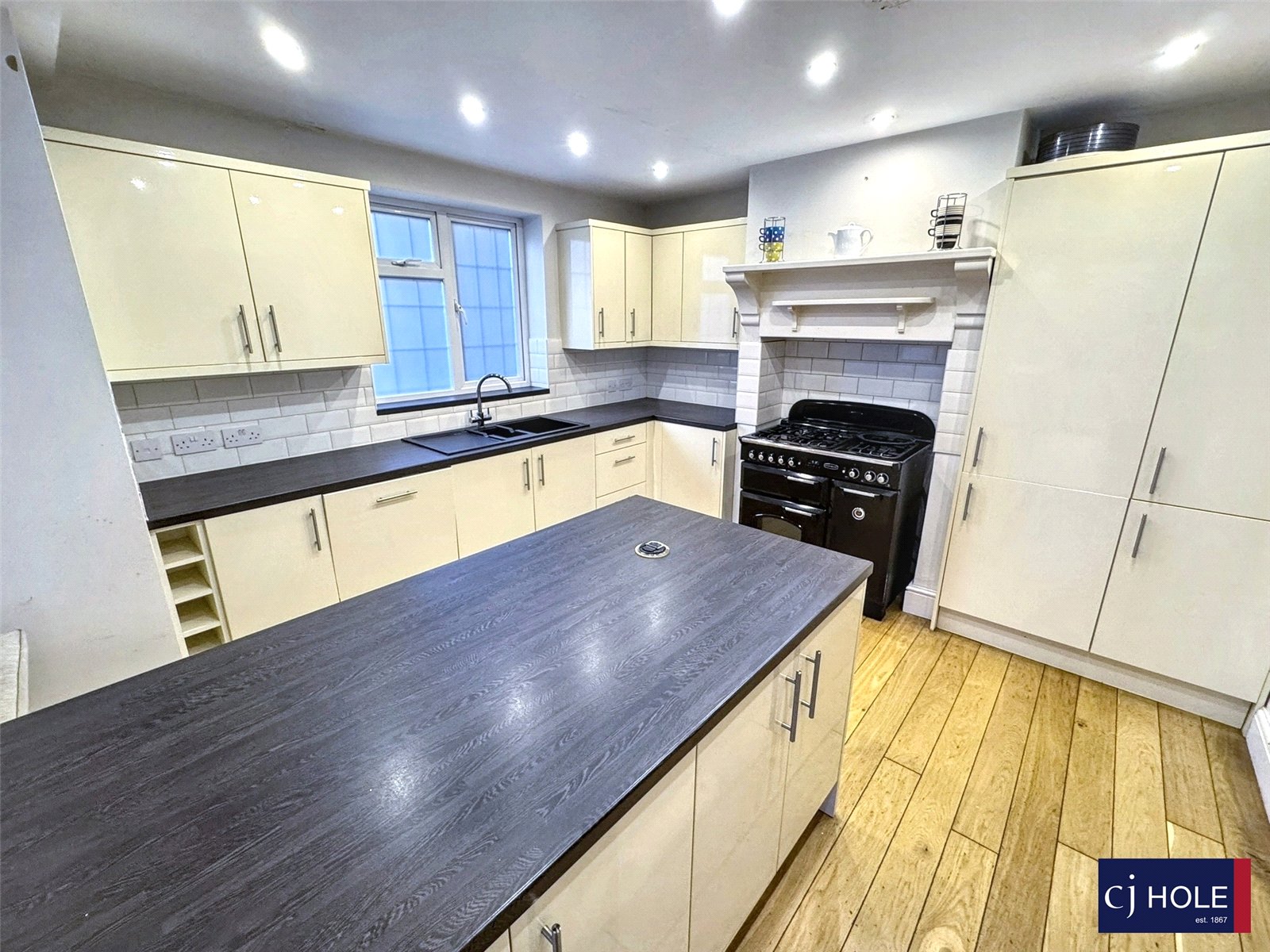 3 bedroom House for sale in Brockworth, Gloucester