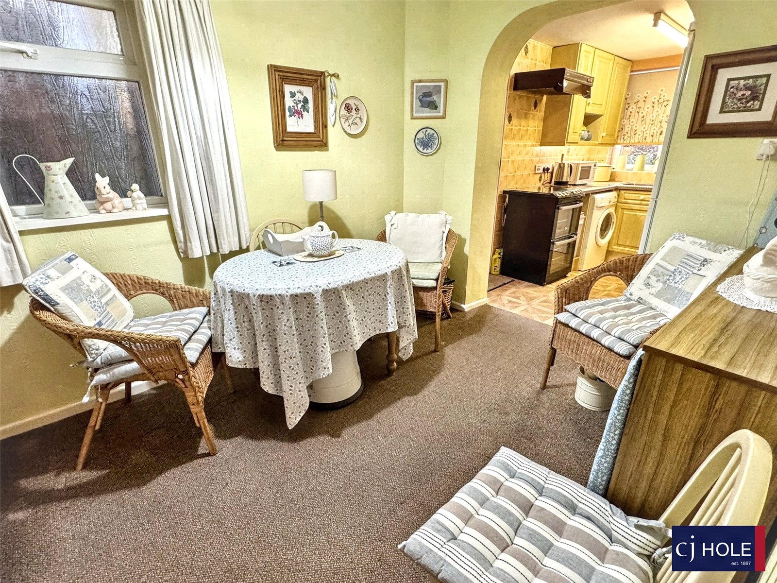 3 bedroom House for sale in Hucclecote, Gloucester