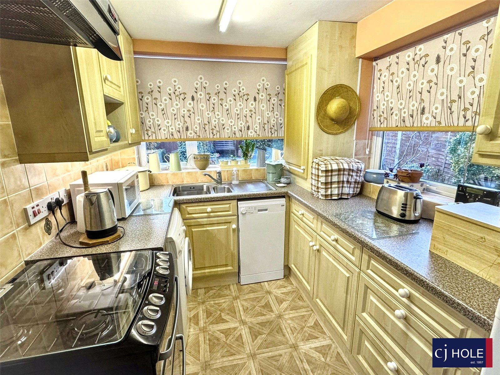 3 bedroom House for sale in Hucclecote, Gloucester