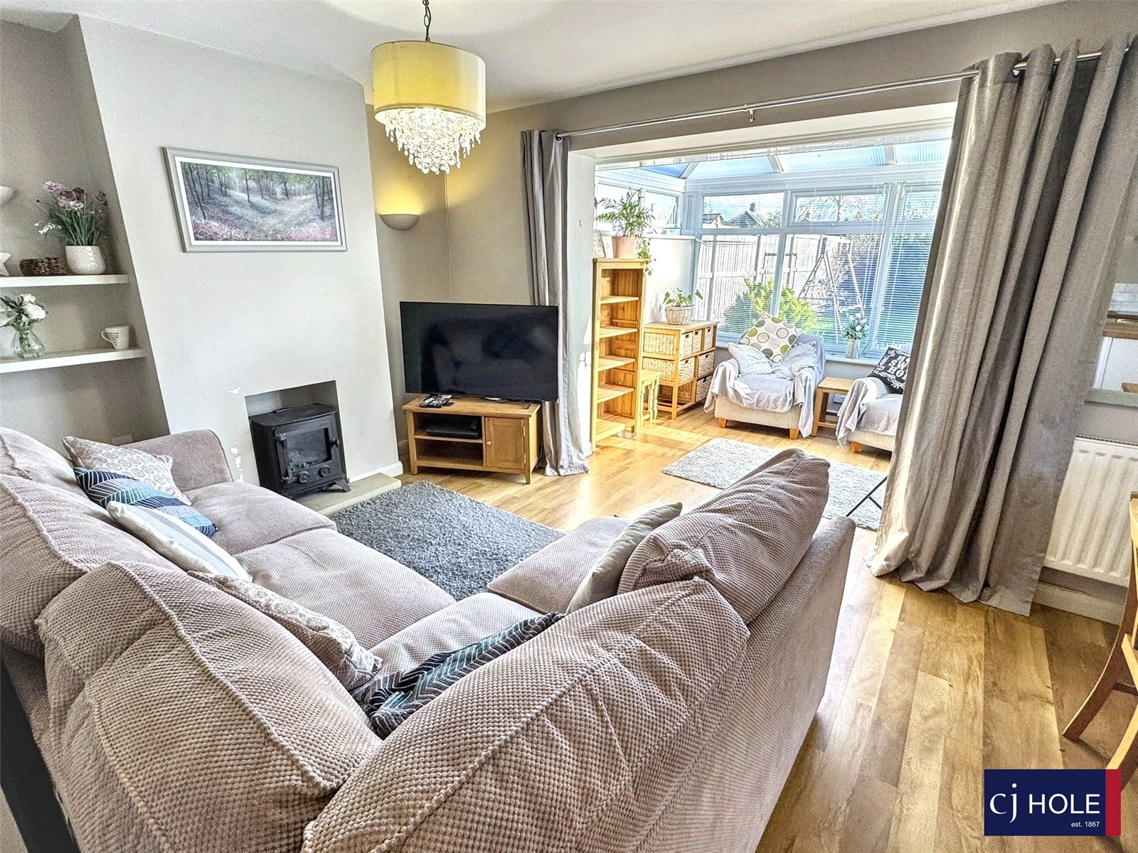 2 bedroom Bungalow for sale in Hucclecote, Gloucester