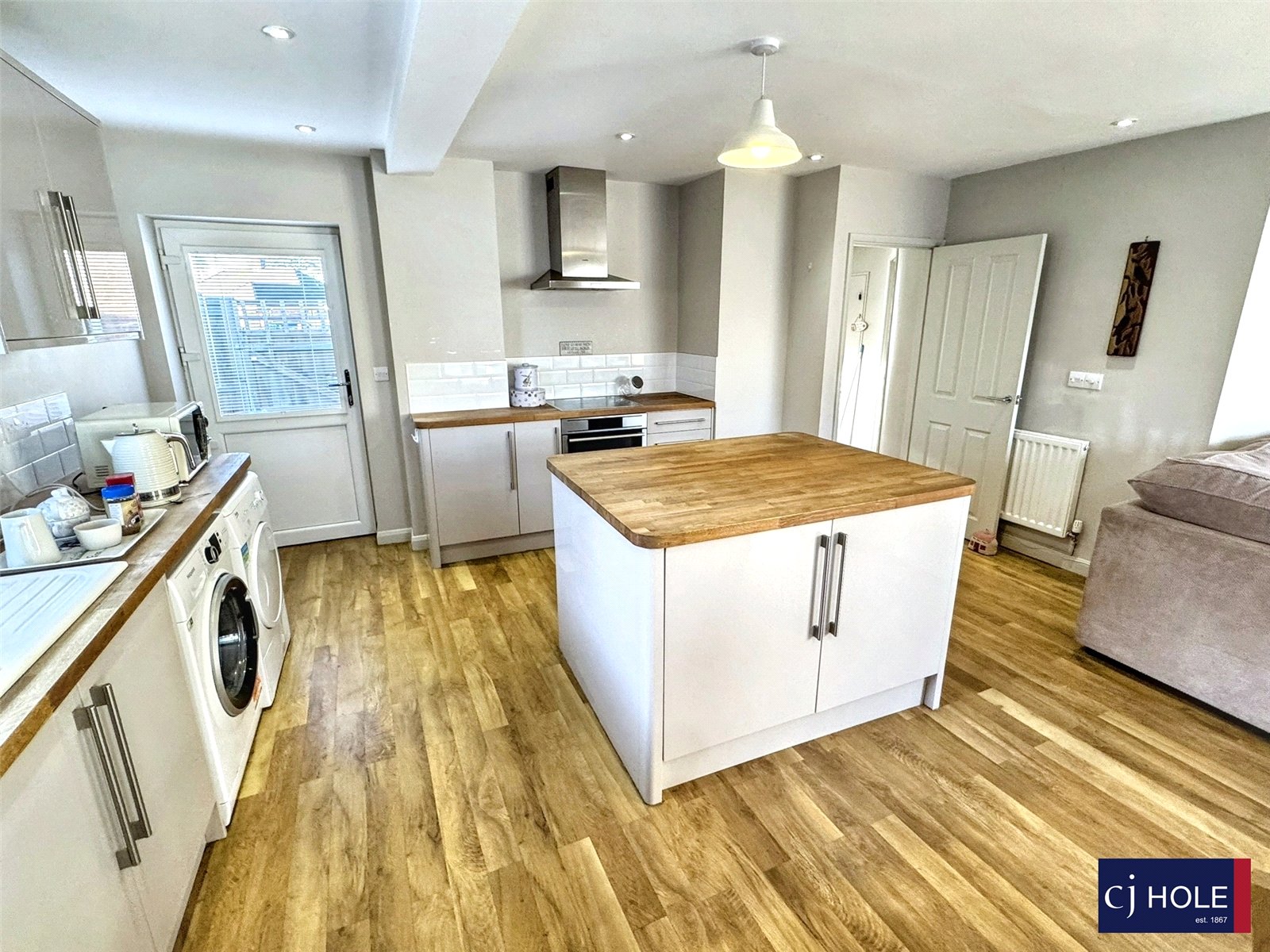 2 bedroom Bungalow for sale in Hucclecote, Gloucester