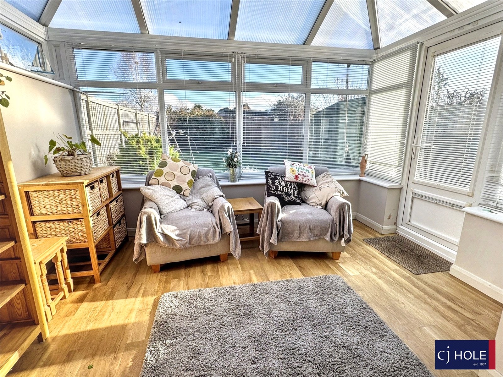 2 bedroom Bungalow for sale in Hucclecote, Gloucester