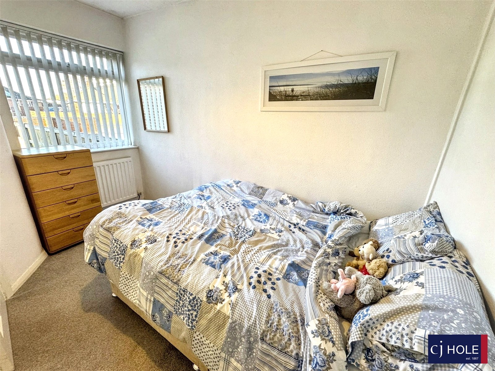 2 bedroom Bungalow for sale in Hucclecote, Gloucester