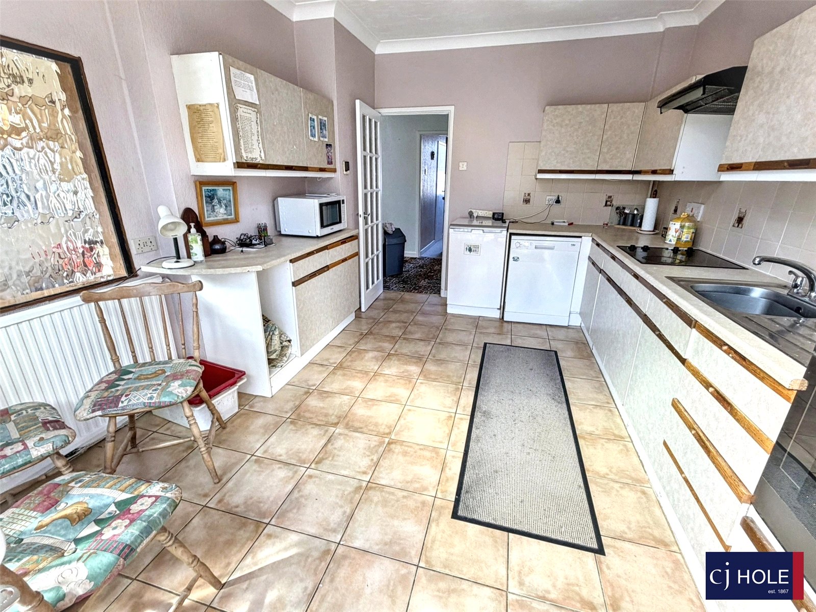 2 bedroom Bungalow for sale in Hucclecote, Gloucester