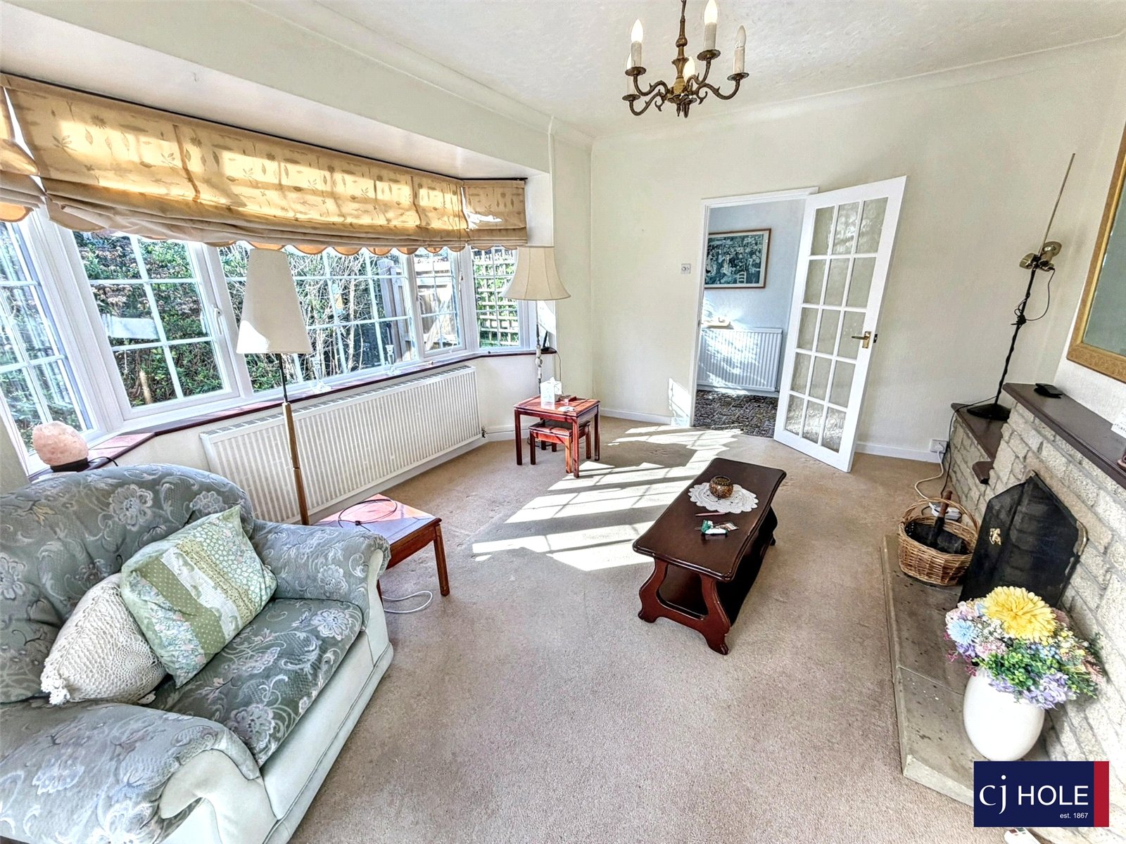 2 bedroom Bungalow for sale in Hucclecote, Gloucester