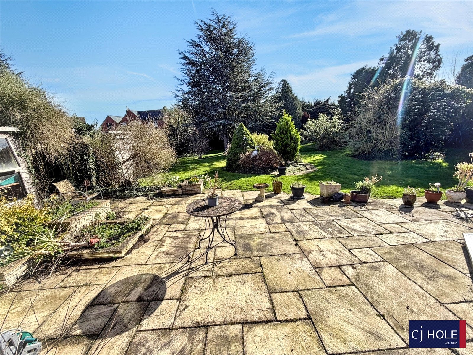 2 bedroom Bungalow for sale in Hucclecote, Gloucester