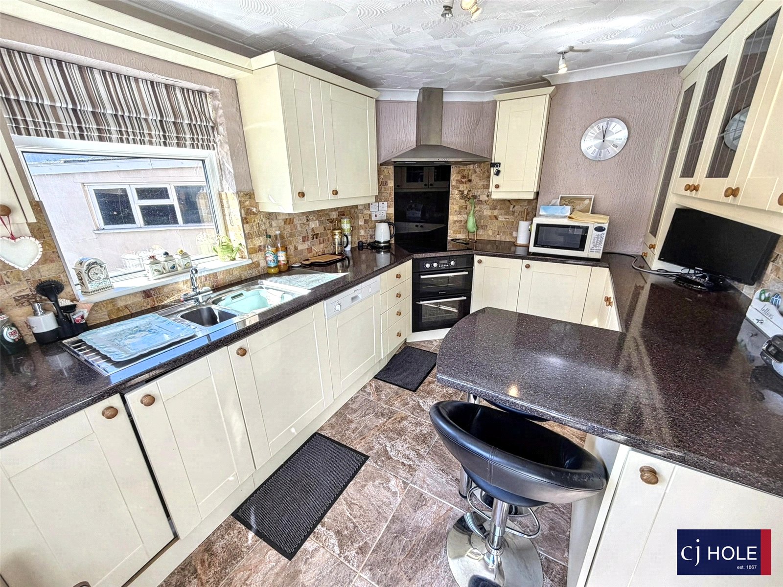 3 bedroom House for sale in Hucclecote, Gloucester