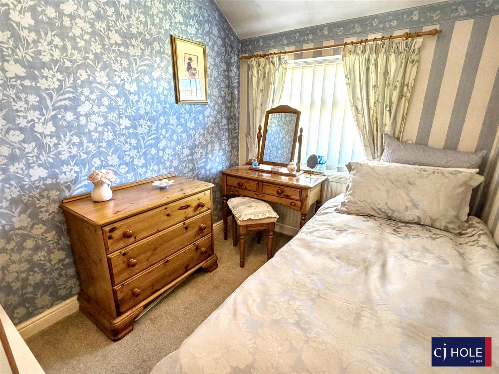 3 bedroom House for sale in Hucclecote, Gloucester