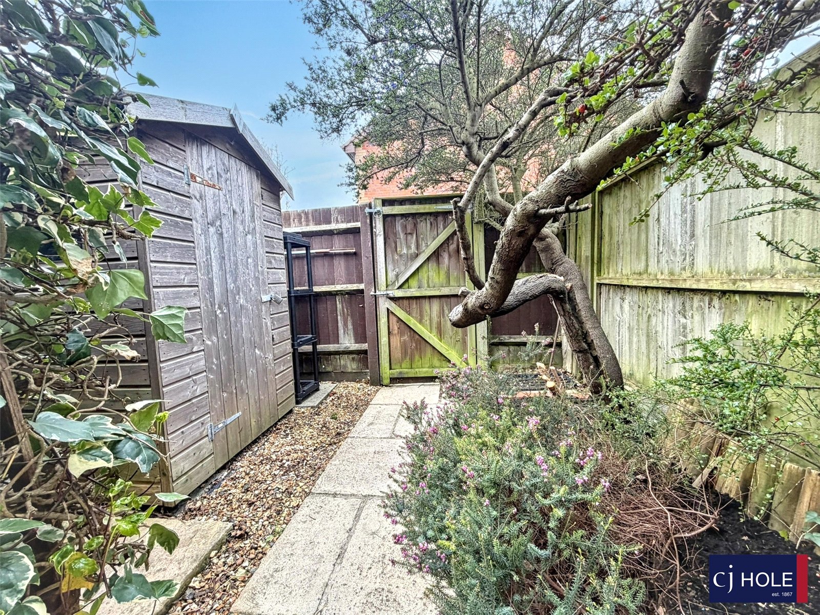 2 bedroom House for sale in Hucclecote, Gloucester