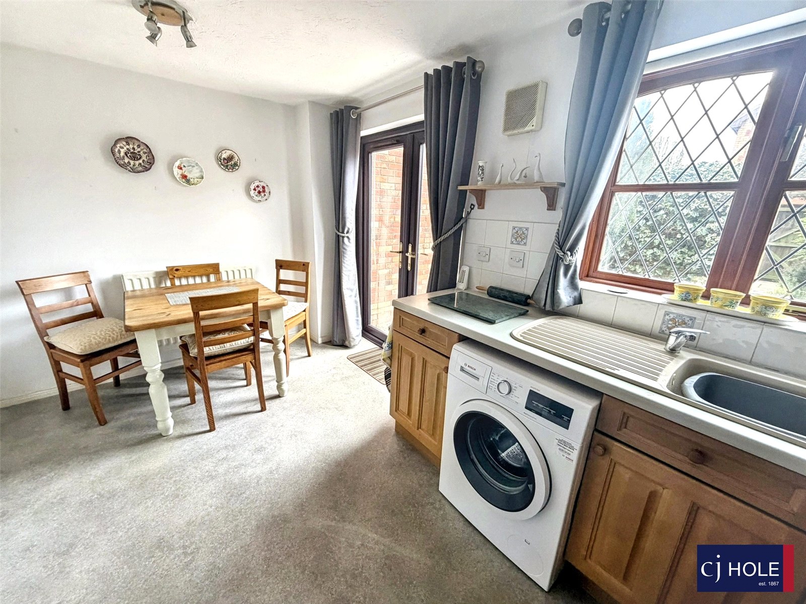 2 bedroom House for sale in Hucclecote, Gloucester