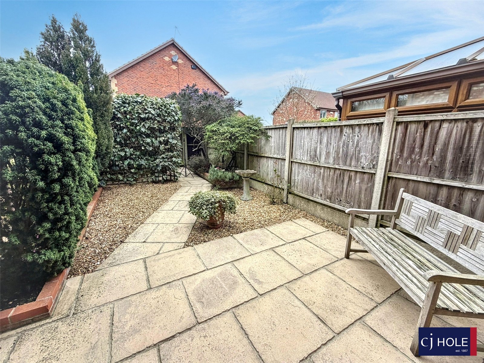 2 bedroom House for sale in Hucclecote, Gloucester