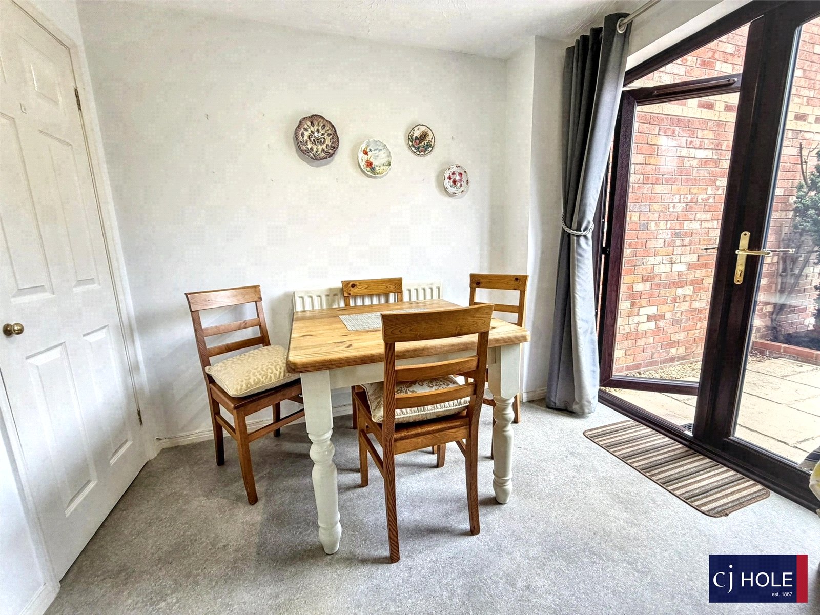2 bedroom House for sale in Hucclecote, Gloucester