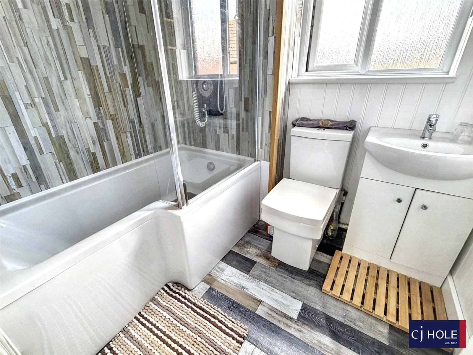 3 bedroom House for sale in Hucclecote, Gloucester