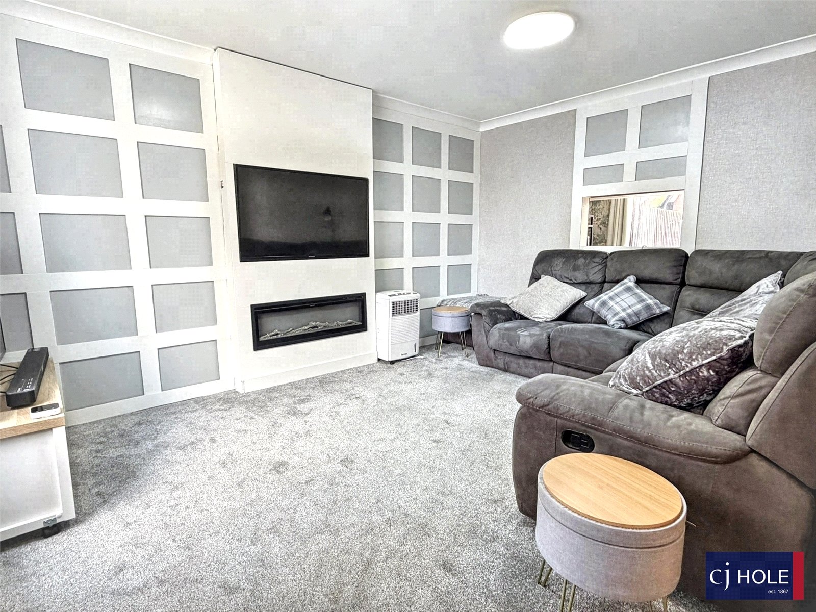 3 bedroom House for sale in Hucclecote, Gloucester